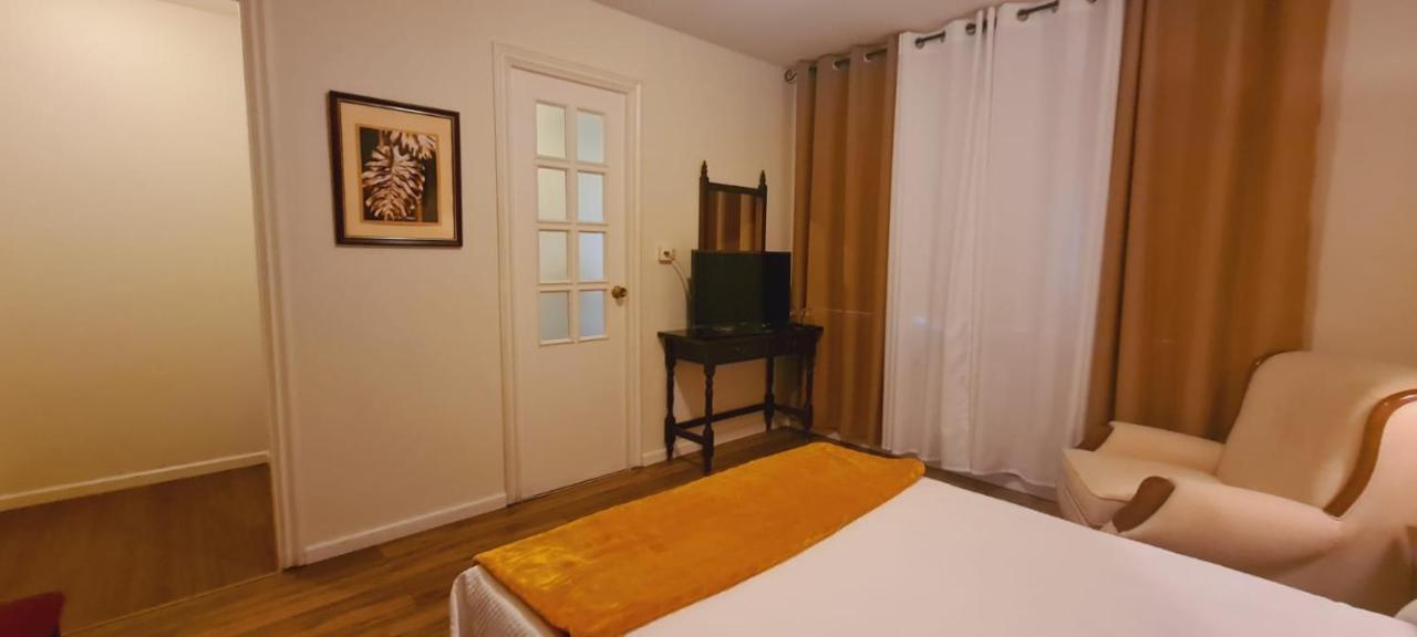 La Casa De La Abuela Hotel นารอน ภายนอก รูปภาพ